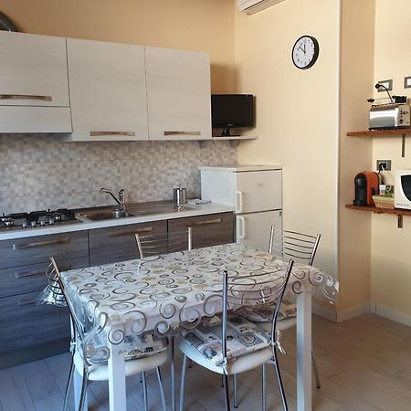 Casa Vacanze L'Oliveta Siena Ruang foto
