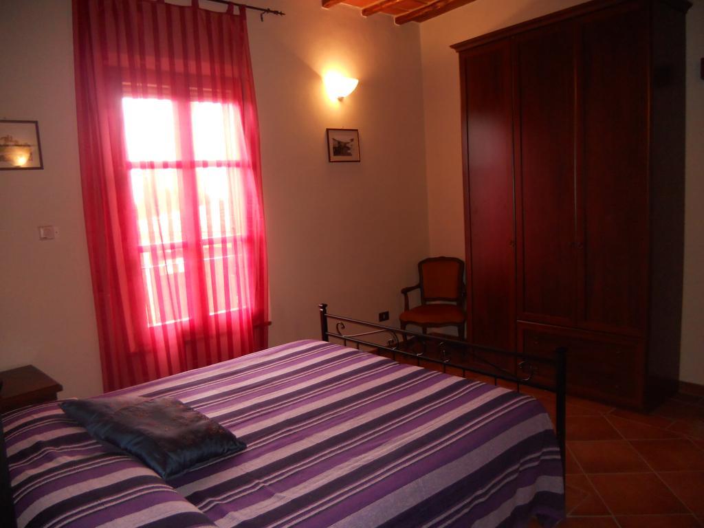 Casa Vacanze L'Oliveta Siena Bagian luar foto