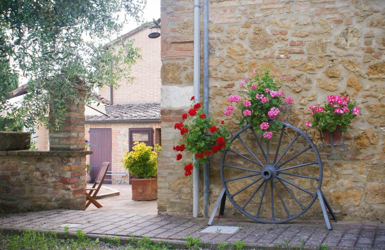 Casa Vacanze L'Oliveta Siena Bagian luar foto